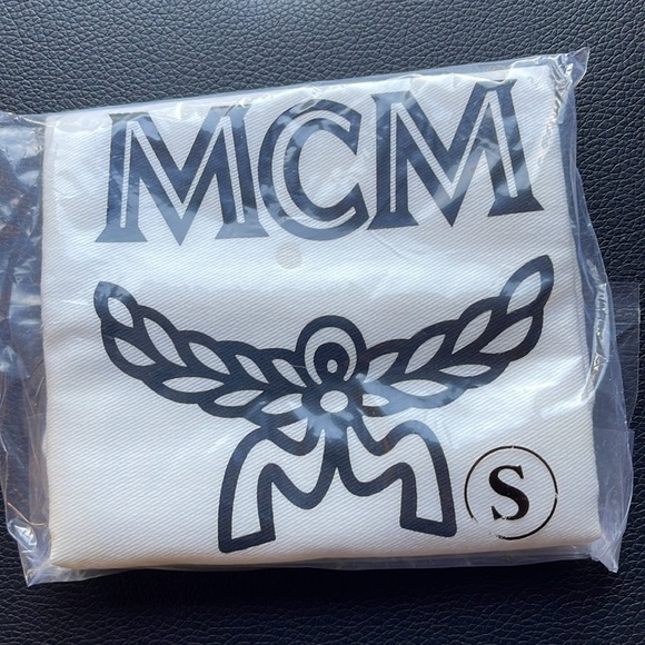 MCM NWT MENS AREN CHECKERBOARD VISETOS MONOGRAM MED COSMETIC BAG, NAPPA LEATHER - Picture 9 of 10